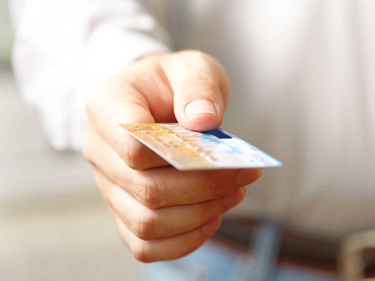 Как получить пластиковую кредитную карту в Альфа-банке
